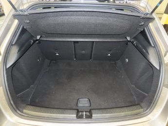 MERCEDES-BENZ A-CLASS 1.3 A180 SE Hatchback 5dr Petrol 7G-DCT Euro 6 (s/s) (136 ps)