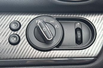 MINI COUNTRYMAN 1.5 10kWh Cooper SE Exclusive SUV 5dr Petrol Plug-in Hybrid Auto