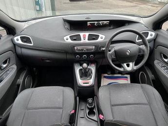 RENAULT SCENIC 1.6 VVT Dynamique TomTom MPV 5dr Petrol Manual Euro 5 (110 ps)