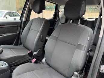 RENAULT SCENIC 1.6 VVT Dynamique TomTom MPV 5dr Petrol Manual Euro 5 (110 ps)