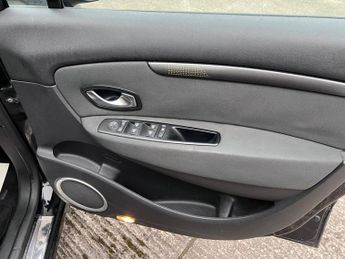 RENAULT SCENIC 1.6 VVT Dynamique TomTom MPV 5dr Petrol Manual Euro 5 (110 ps)