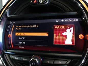 MINI COUNTRYMAN 1.5 7.6kWh Cooper SE Sport SUV 5dr Petrol Plug-in Hybrid Auto AL