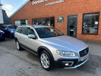 VOLVO XC70 2.4 D5 SE Lux Estate 5dr Diesel Geartronic AWD Euro 5 (215 ps)