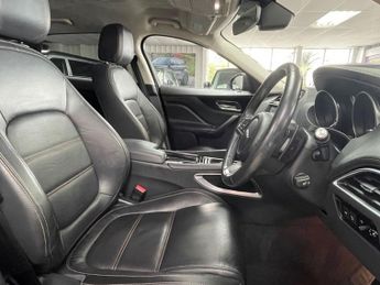 JAGUAR F-PACE 2.0 D180 Prestige SUV 5dr Diesel Auto Euro 6 (s/s) (180 ps)