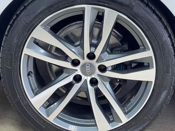 AUDI A6 AVANT 2.0 TDI 40 S line Estate 5dr Diesel S Tronic Euro 6 (s/s) (204 p