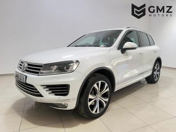 VOLKSWAGEN TOUAREG 3.0 TDI V6 BlueMotion Tech R-Line SUV 5dr Diesel Tiptronic 4WD E