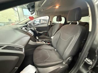 FORD FOCUS 1.0T EcoBoost Zetec Edition Hatchback 5dr Petrol Auto Euro 6 (s/