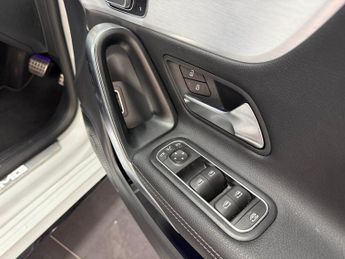 MERCEDES-BENZ CLA 2.0 CLA35 AMG (Premium Plus) Coupe 4dr Petrol 7G-DCT 4MATIC Euro