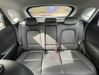 HYUNDAI KONA 64kWh Premium SE SUV 5dr Electric Auto (204 ps)