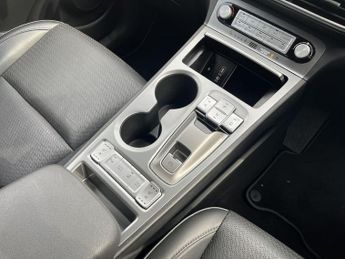 HYUNDAI KONA 64kWh Premium SE SUV 5dr Electric Auto (204 ps)