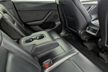 TESLA MODEL Y (Dual Motor) Long Range SUV 5dr Electric Auto 4WDE (384 bhp)