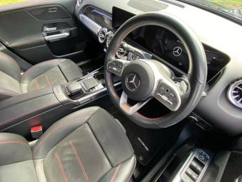 MERCEDES-BENZ GLB 2.0 GLB220d AMG Line (Premium) SUV 5dr Diesel 8G-DCT 4MATIC Euro
