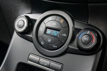 FORD FIESTA 1.6T EcoBoost ST-3 Hatchback Petrol Manual (s/s) 3dr - Just 37,2