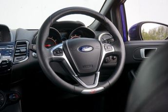 FORD FIESTA 1.6T EcoBoost ST-3 Hatchback Petrol Manual (s/s) 3dr - Just 37,2