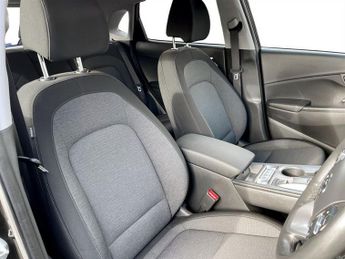 HYUNDAI KONA 64kWh Premium SUV 5dr Electric Auto (10.5kW Charger) (204 ps)