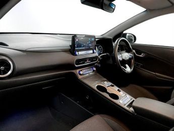 HYUNDAI KONA 64kWh Premium SUV 5dr Electric Auto (10.5kW Charger) (204 ps)