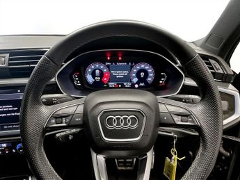 AUDI Q3 1.5 TFSI CoD 35 Black Edition SUV 5dr Petrol S Tronic Euro 6 (s/