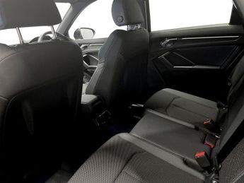 AUDI Q3 1.5 TFSI CoD 35 Black Edition SUV 5dr Petrol S Tronic Euro 6 (s/