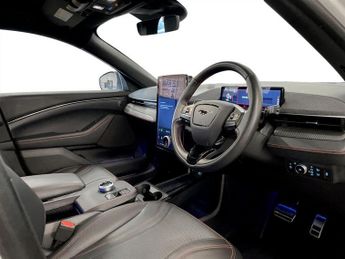FORD MUSTANG MACH-E Standard Range 70kWh SUV 5dr Electric Automatic AWD (269 ps)