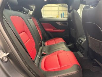 JAGUAR F-PACE 2.0 D180 R-Sport SUV 5dr Diesel Manual AWD Euro 6 (s/s) (180 ps)