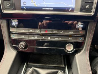 JAGUAR F-PACE 2.0 D180 R-Sport SUV 5dr Diesel Manual AWD Euro 6 (s/s) (180 ps)