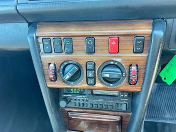 MERCEDES-BENZ 300 3.0L 5d  AUTO  188 BHP