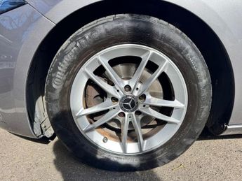 MERCEDES-BENZ A-CLASS 1.3 A180 SE Hatchback 5dr Petrol 7G-DCT Euro 6 (s/s) (136 ps)