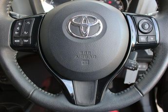 TOYOTA YARIS 1.5 VVT-i Icon Hatchback 5dr Petrol Manual Euro 6 (111 ps)