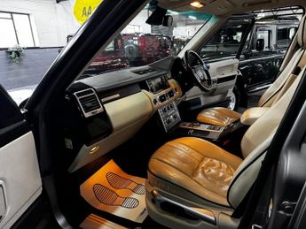 LAND ROVER RANGE ROVER 4.4 TD V8 Westminster SUV 5dr Diesel Auto 4WD Euro 5 (313 bhp)