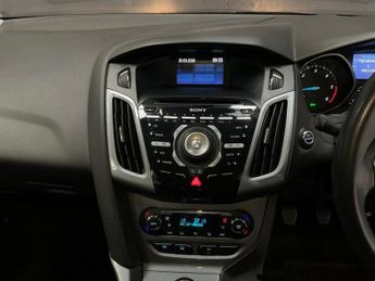 FORD FOCUS 1.6 TDCi Titanium Hatchback 5dr Diesel Manual Euro 5 (s/s) (115 