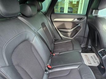 AUDI Q3 2.0 TDI S line SUV 5dr Diesel S Tronic quattro Euro 5 (s/s) (177