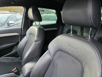 AUDI Q3 2.0 TDI S line SUV 5dr Diesel S Tronic quattro Euro 5 (s/s) (177