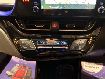 TOYOTA C-HR 1.8 VVT-h Dynamic SUV 5dr Petrol Hybrid CVT Euro 6 (s/s) (122 ps