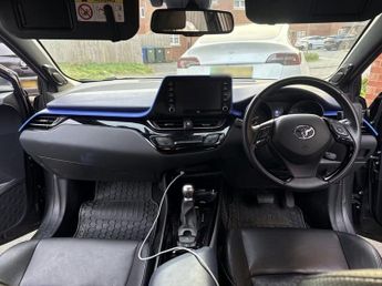 TOYOTA C-HR 1.8 VVT-h Dynamic SUV 5dr Petrol Hybrid CVT Euro 6 (s/s) (122 ps