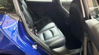 TESLA Model 3 (Dual Motor) Long Range Saloon 4dr Electric Auto 4WDE (346 ps)