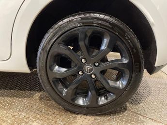 CITROEN C3 1.2 PureTech Platinum Hatchback 5dr Petrol ETG6 Euro 6 (s/s) (82