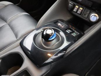 NISSAN LEAF 39kWh Tekna Hatchback 5dr Electric Auto (150 ps)