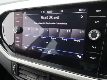 VOLKSWAGEN T-CROSS 1.0 TSI MOVE SUV 5dr Petrol DSG Euro 6 (s/s) (110 ps)