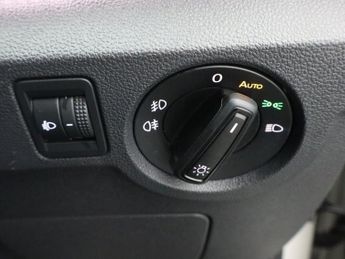 VOLKSWAGEN T-CROSS 1.0 TSI MOVE SUV 5dr Petrol DSG Euro 6 (s/s) (110 ps)