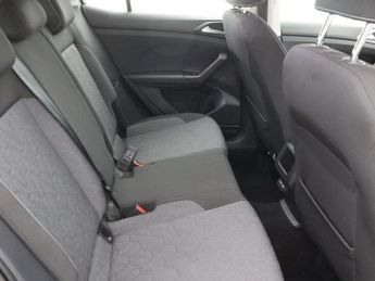 VOLKSWAGEN T-CROSS 1.0 TSI MOVE SUV 5dr Petrol DSG Euro 6 (s/s) (110 ps)