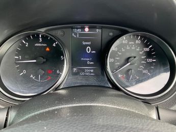 NISSAN QASHQAI 1.6 dCi Tekna SUV 5dr Diesel XTRON 2WD Euro 6 (s/s) (130 ps)