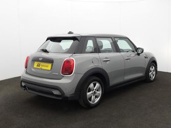MINI HATCH 1.5 Cooper Classic Hatchback 5dr Petrol Steptronic Euro 6 (s/s) 