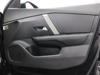 CITROEN C4 1.2 PureTech Shine Plus Hatchback 5dr Petrol EAT8 Euro 6 (s/s) (