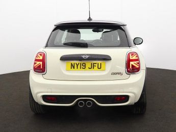 MINI HATCH 2.0 Cooper S Classic Hatchback 3dr Petrol Steptronic Euro 6 (s/s