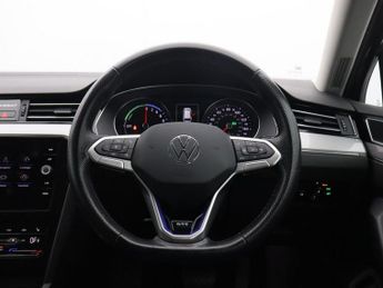 VOLKSWAGEN PASSAT 1.4 TSI 13kWh GTE Estate 5dr Petrol Plug-in Hybrid DSG Euro 6 (s