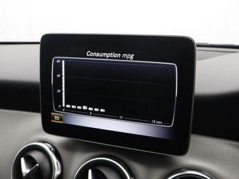 MERCEDES-BENZ GLA CLASS 1.6 GLA180 Urban Edition SUV 5dr Petrol Manual Euro 6 (s/s) (122