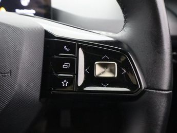 MG MG 4 64kWh Trophy Long Range Hatchback 5dr Electric Auto (203 ps)