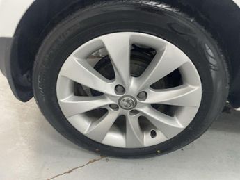 VAUXHALL CORSA 1.4i ecoTEC Energy Hatchback 5dr Petrol Manual Euro 6 (a/c) (75 