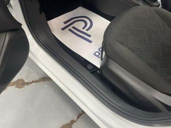 VAUXHALL CORSA 1.4i ecoTEC Energy Hatchback 5dr Petrol Manual Euro 6 (a/c) (75 