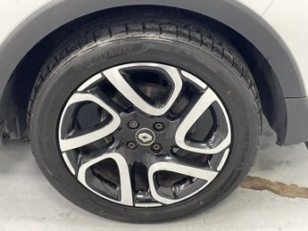 RENAULT CAPTUR 0.9 TCe ENERGY Iconic SUV 5dr Petrol Manual Euro 6 (s/s) (90 ps)